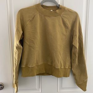 Lululemon sweatshirt
